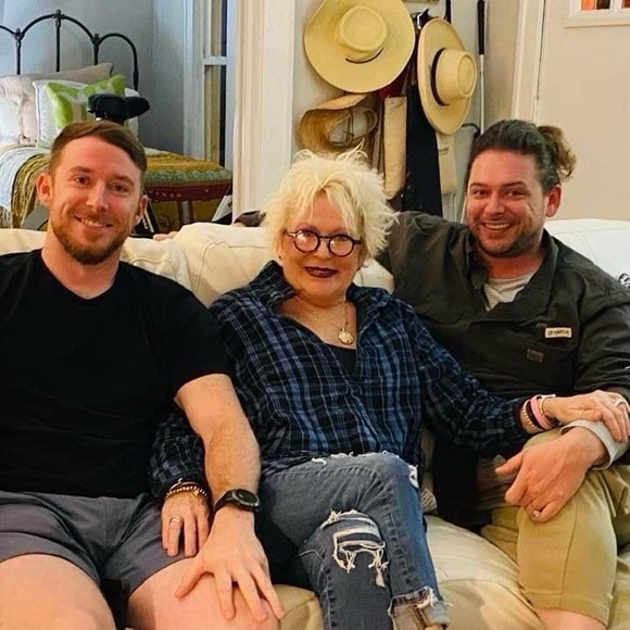 Meet your Posher, Vickie - Picture 14 of 16